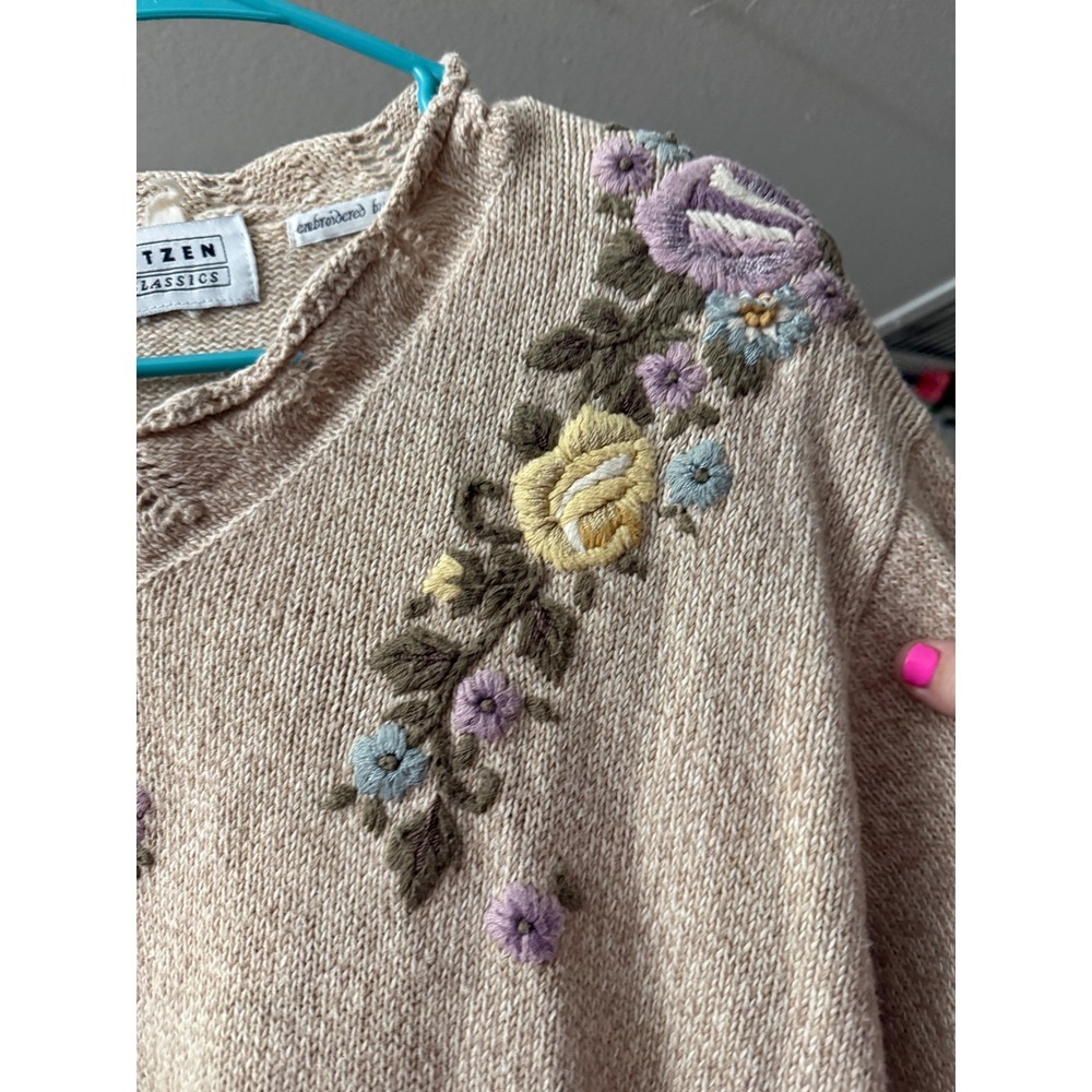 Jantzen Classics VTG Hand Embroidered Floral Sweater Beige V-Neck Cottagecore L - Picture 6 of 7